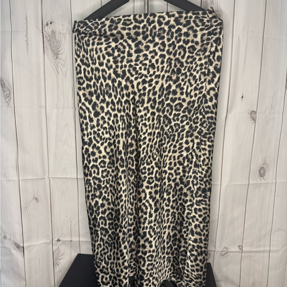 Source Unknown Leopard Print Midi Skirt